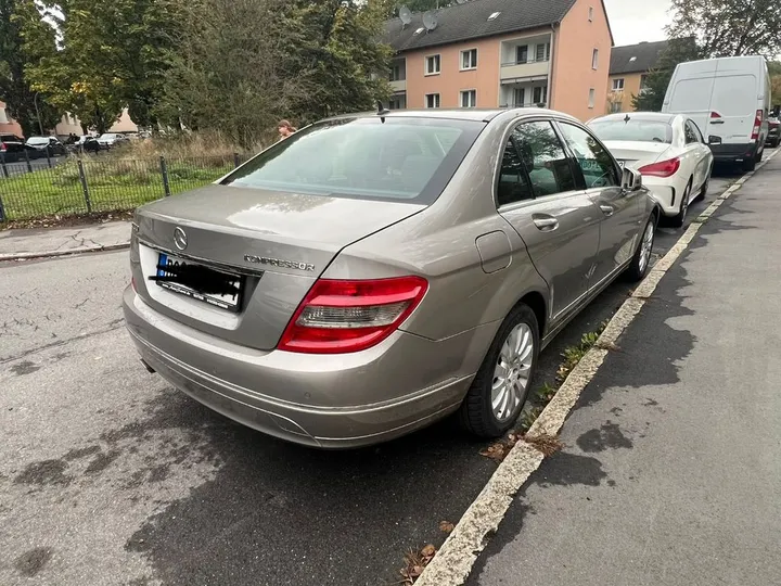 Mercedes-Benz C 200