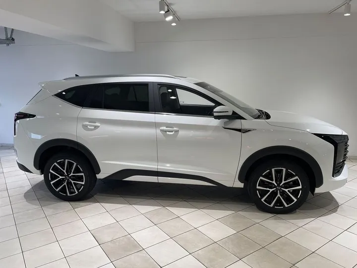 JAC 8 Pro