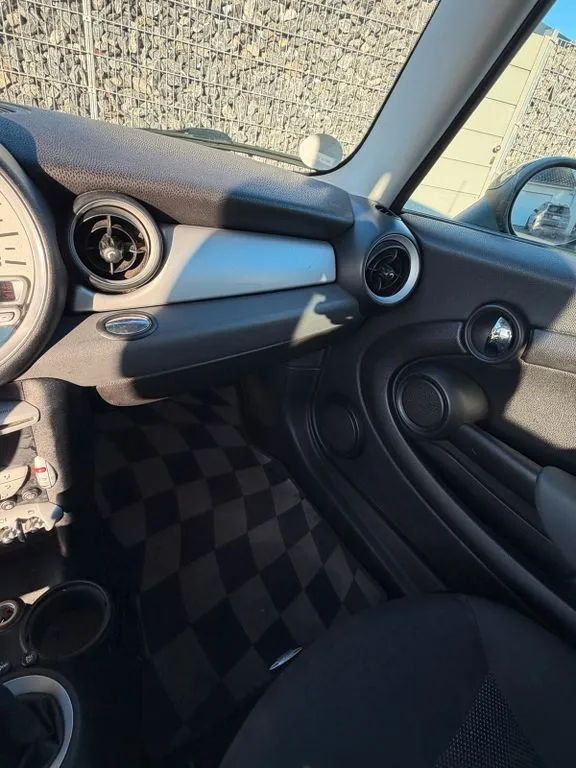 MINI Cooper C