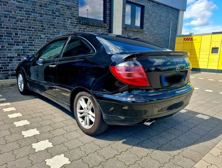 Mercedes-Benz C 200