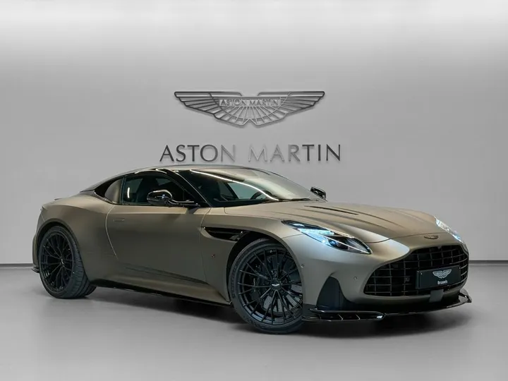 Aston Martin DB12