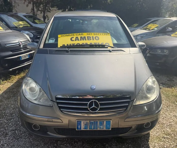 Mercedes-Benz A 180