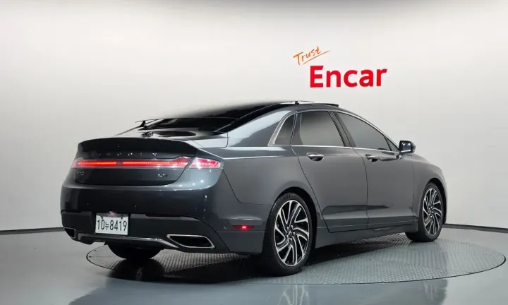 Lincoln MKZ