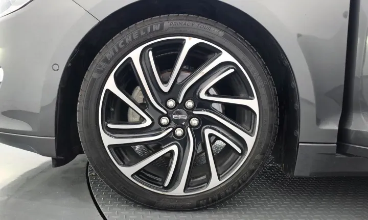 Lincoln MKZ