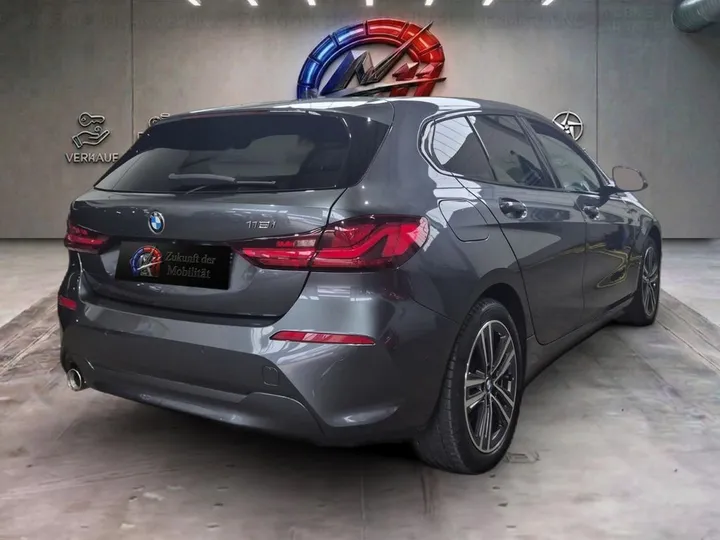 BMW 118