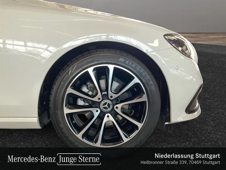 Mercedes-Benz E 200