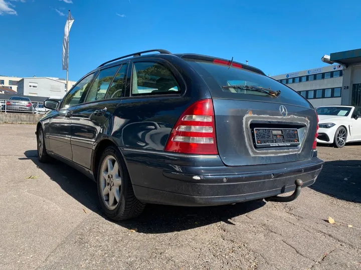 Mercedes-Benz C 270