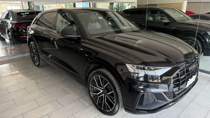 Audi Q8