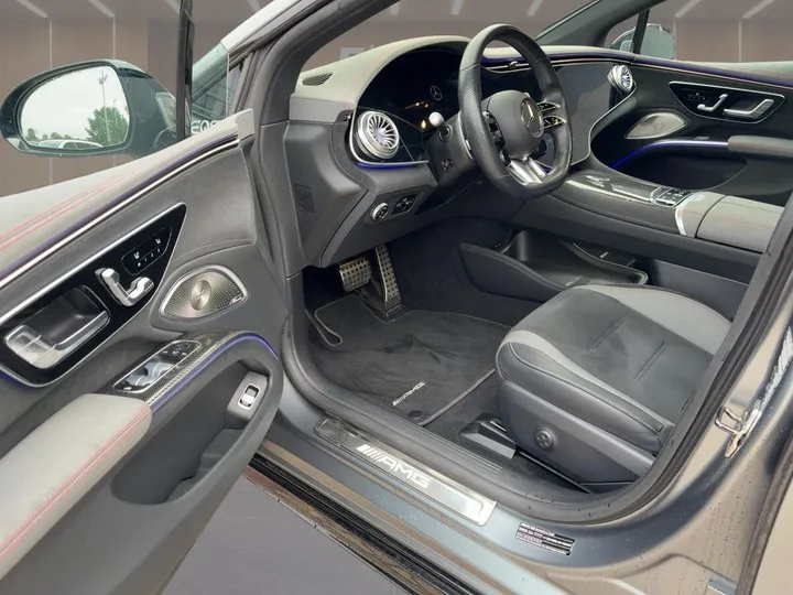 Mercedes-Benz EQS