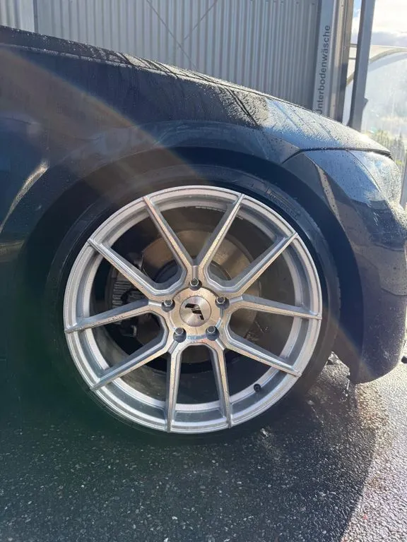 BMW 325