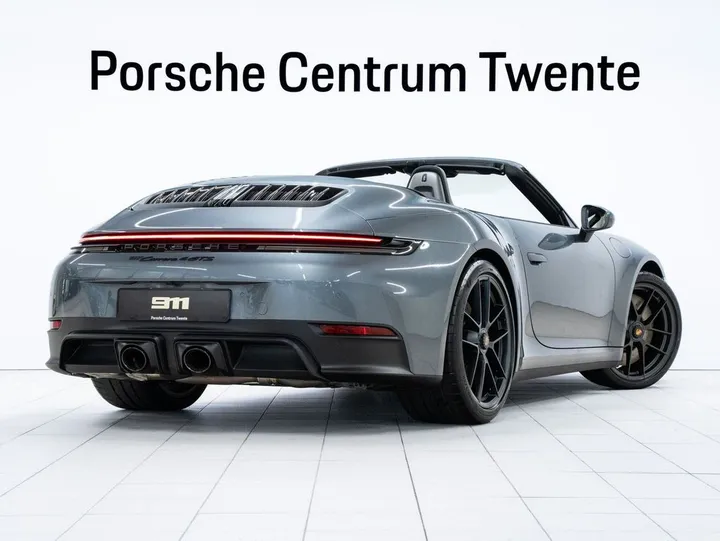 Porsche 992