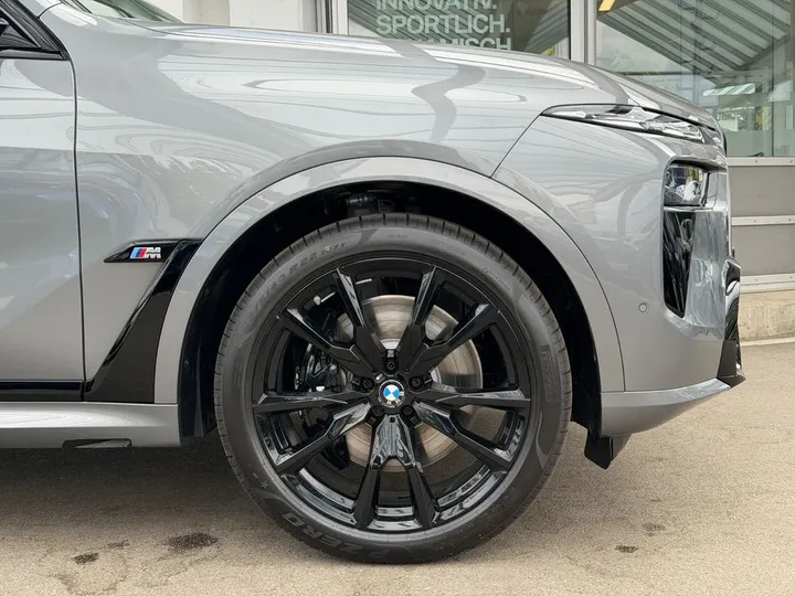 BMW X7 M60