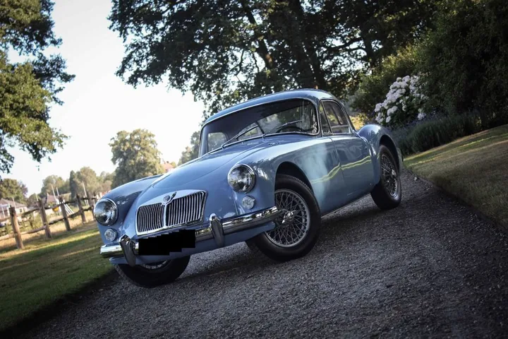 MG MGA