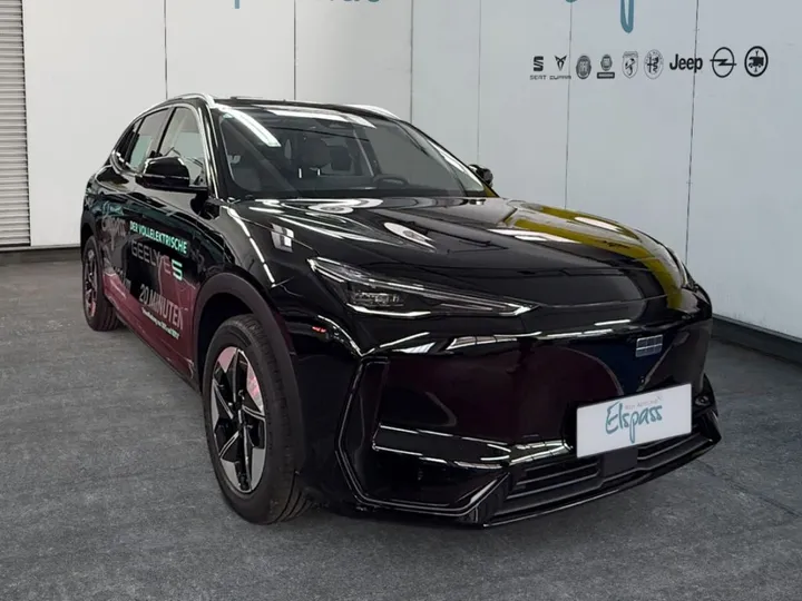 Geely E5