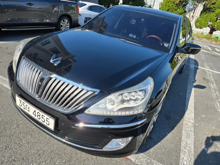 Hyundai Equus
