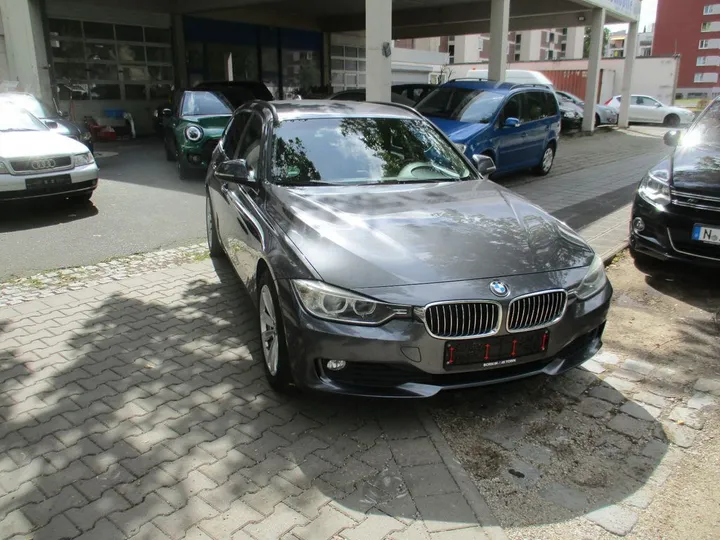 BMW 320