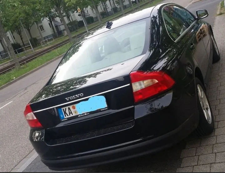 Volvo S80