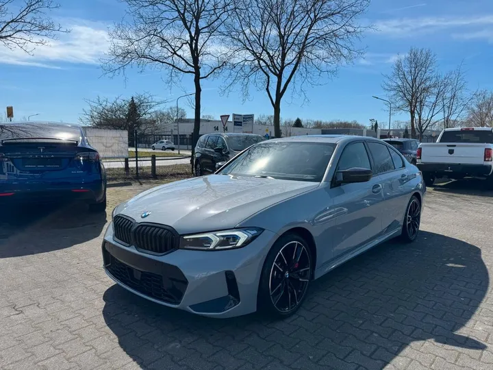 BMW 340