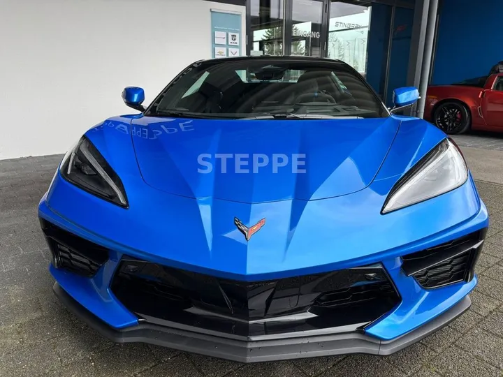 Corvette C8