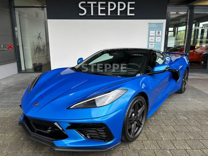 Corvette C8