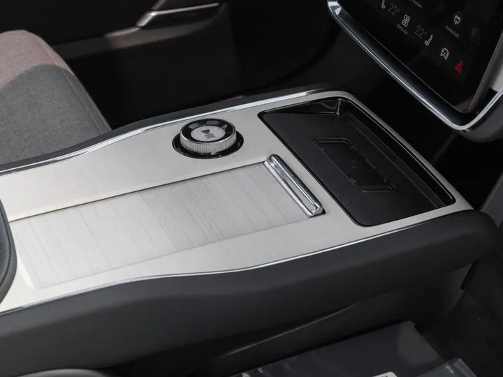 Volvo EX90
