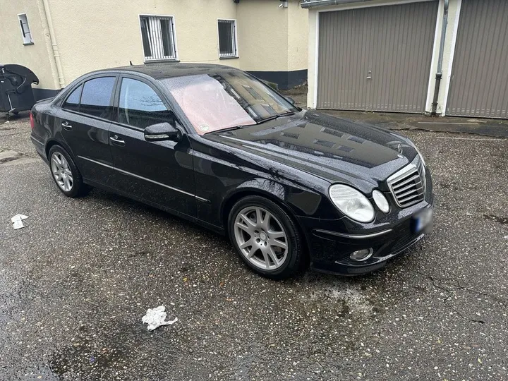 Mercedes-Benz E 500