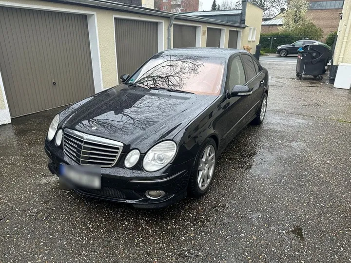 Mercedes-Benz E 500