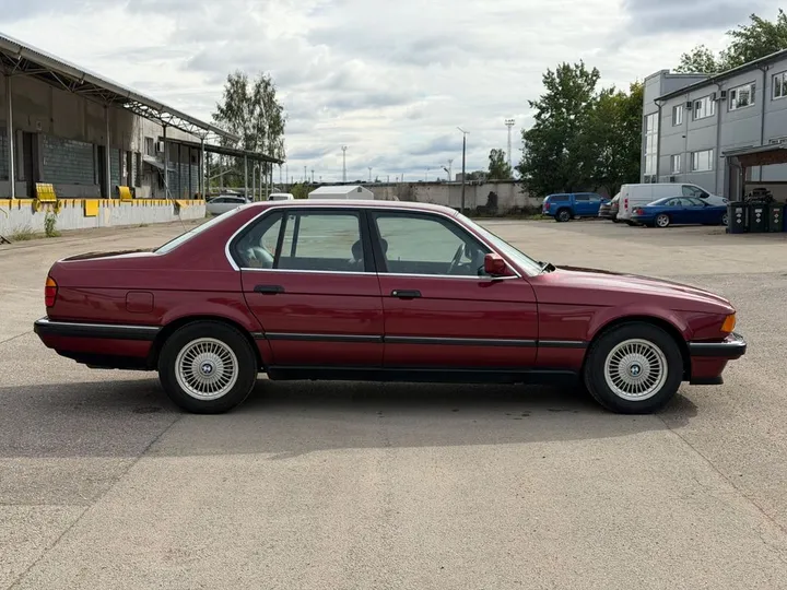 BMW 740