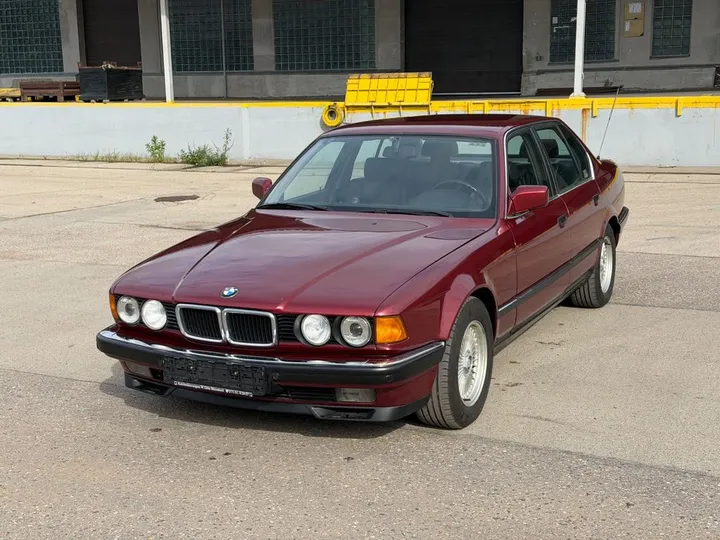 BMW 740