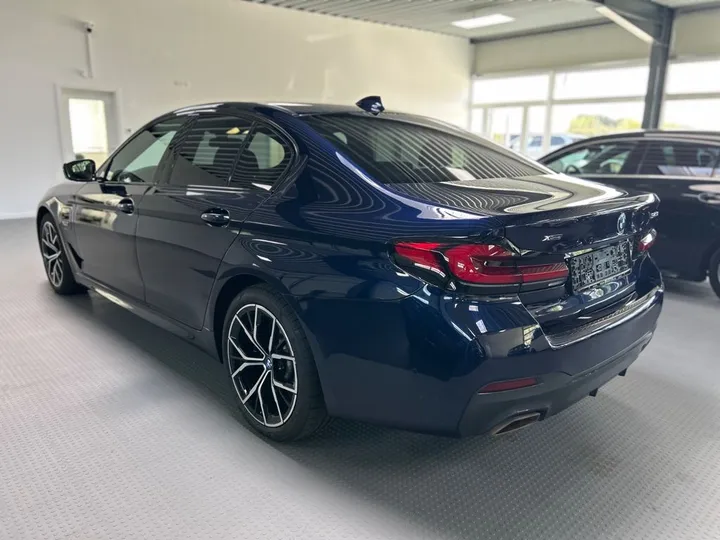 BMW 545