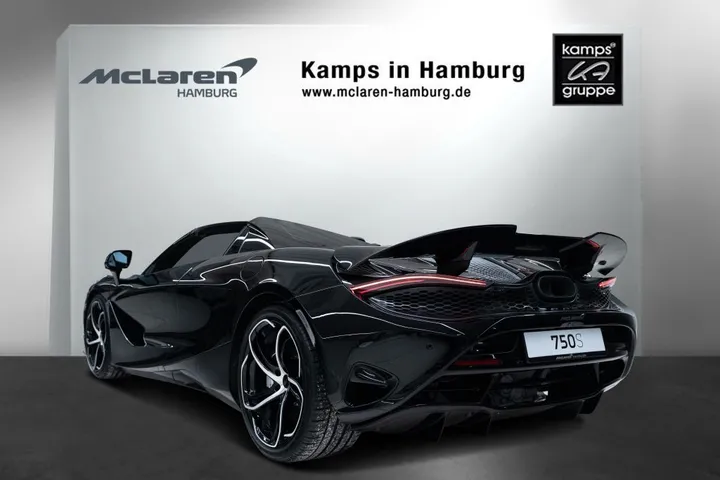 McLaren 750S
