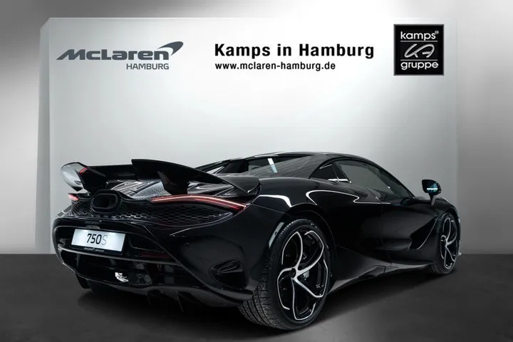 McLaren 750S