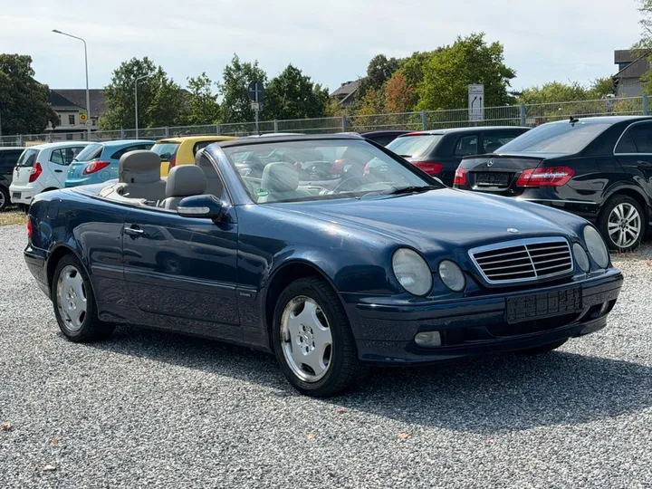 Mercedes-Benz CLK 200