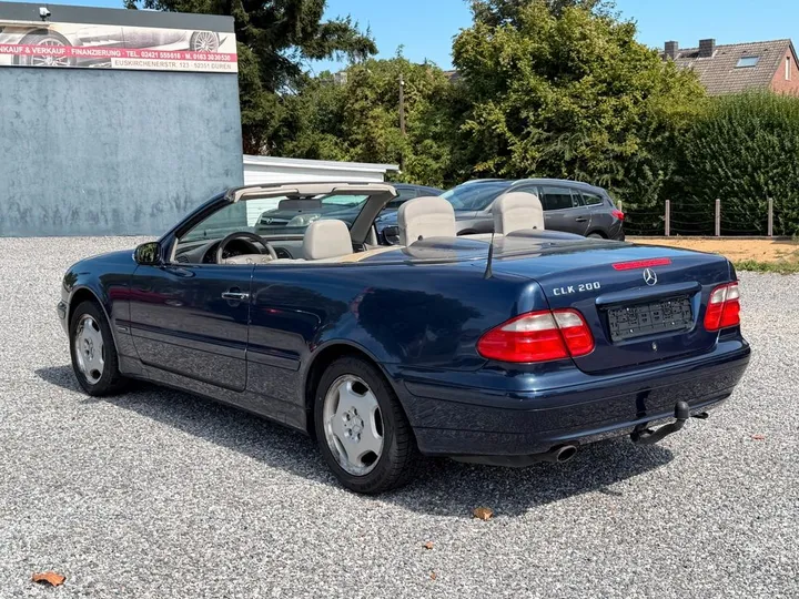Mercedes-Benz CLK 200