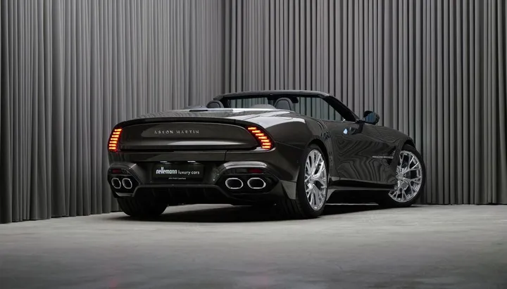 Aston Martin Vanquish