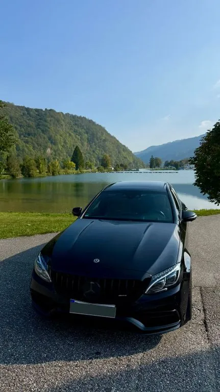 Mercedes-Benz C 63 AMG