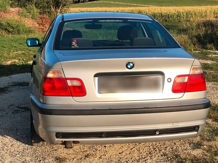 BMW 320