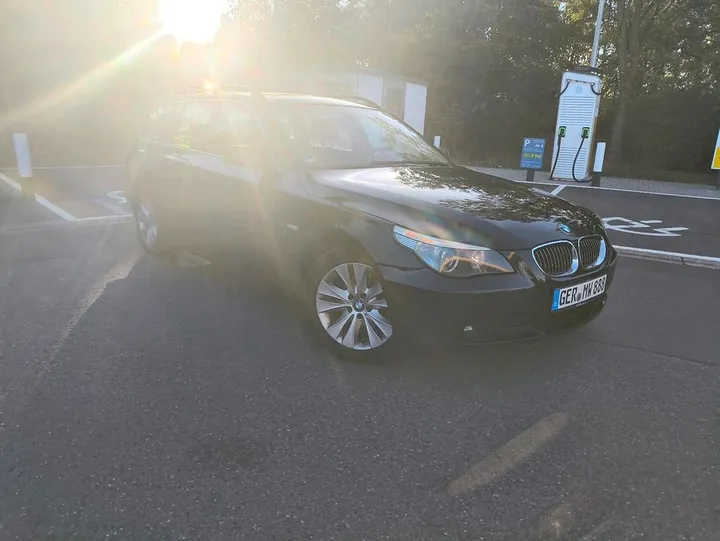 BMW 525