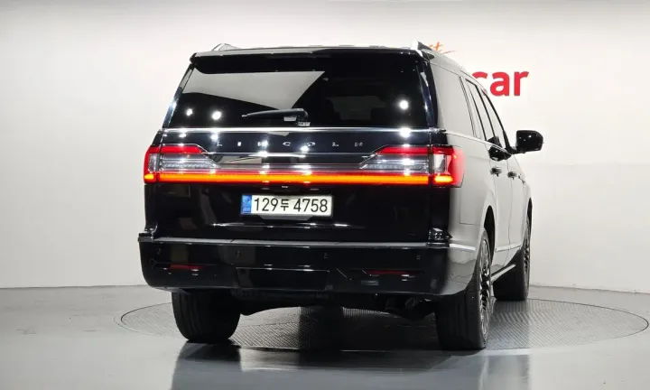 Lincoln Navigator
