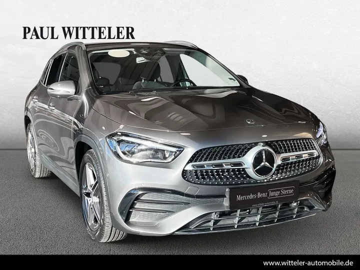 Mercedes-Benz GLA 220