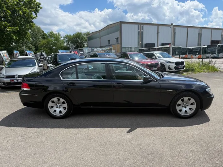 BMW 730
