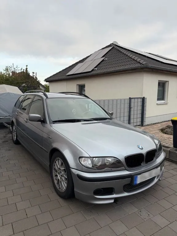BMW 320