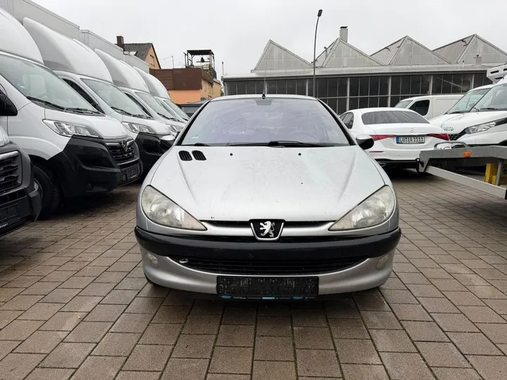 Peugeot 206