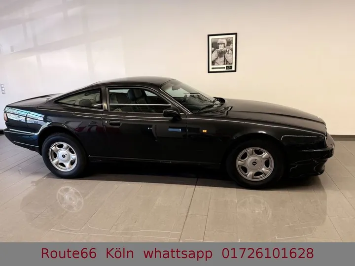Aston Martin Virage