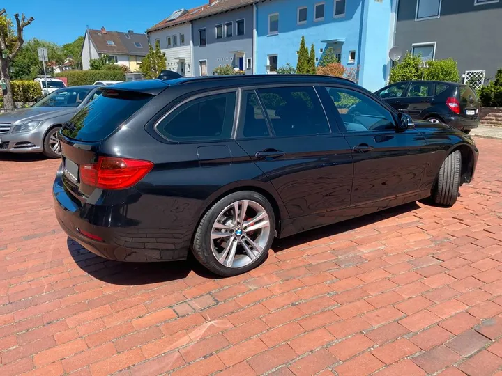 BMW 320