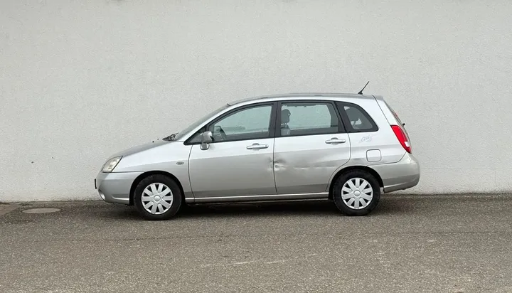 Suzuki Liana