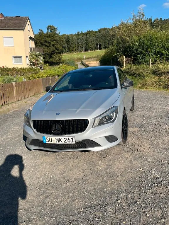 Mercedes-Benz CLA 180