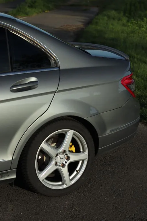 Mercedes-Benz C 200