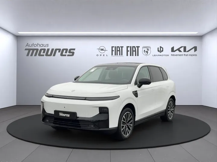 Leapmotor B10