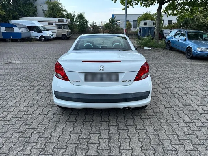 Peugeot 207